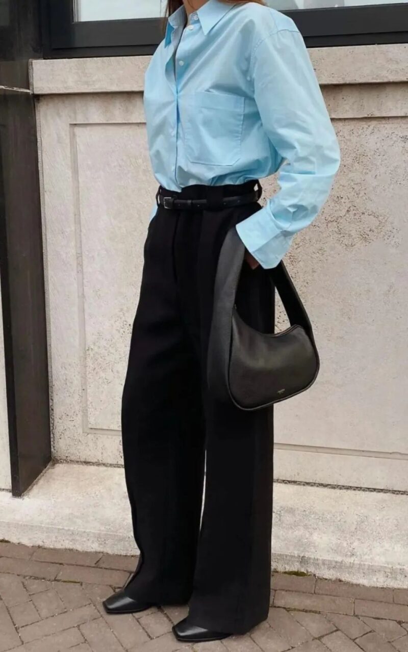 黑色西装裤+浅蓝色衬衣+黑色hobo腋下包